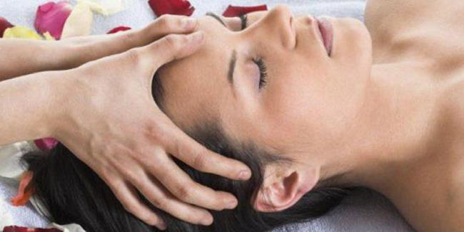 Τονωτικό Massage κεφαλής 20΄(με δαφνέλαιο)